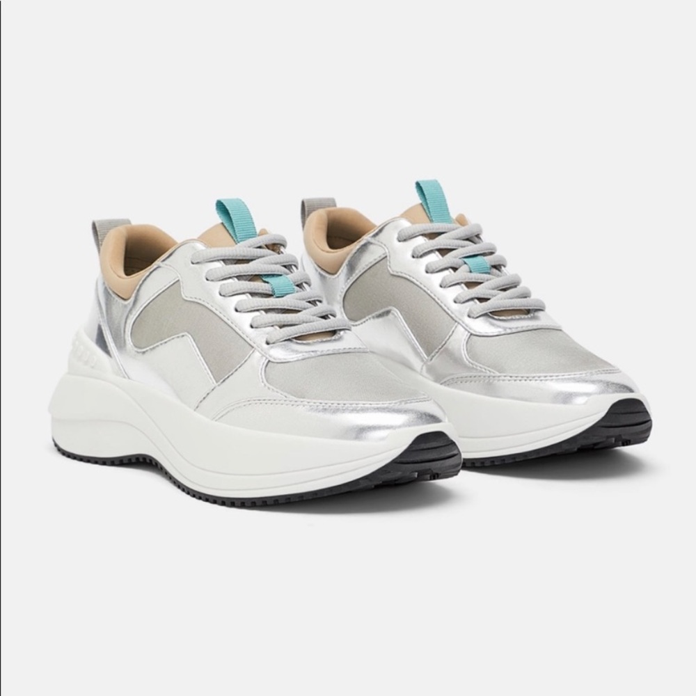 Zara Women’s Laminated Sneakers SZ 38 (7.5)